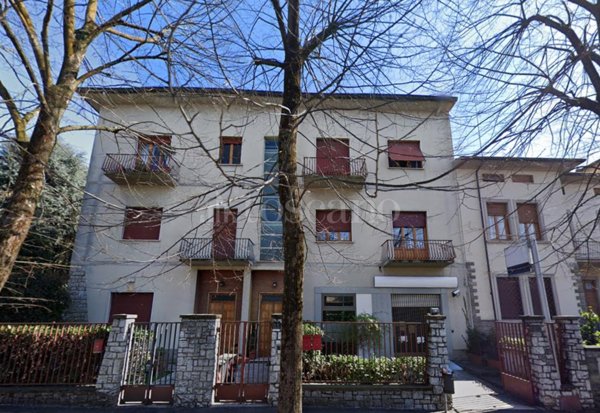 casa indipendente in vendita a Prato