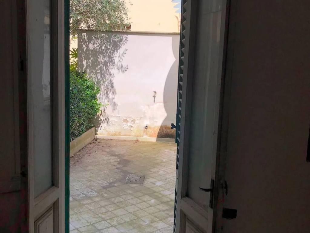 casa indipendente in vendita a Prato