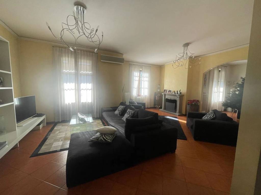 casa indipendente in vendita a Prato in zona Tavola