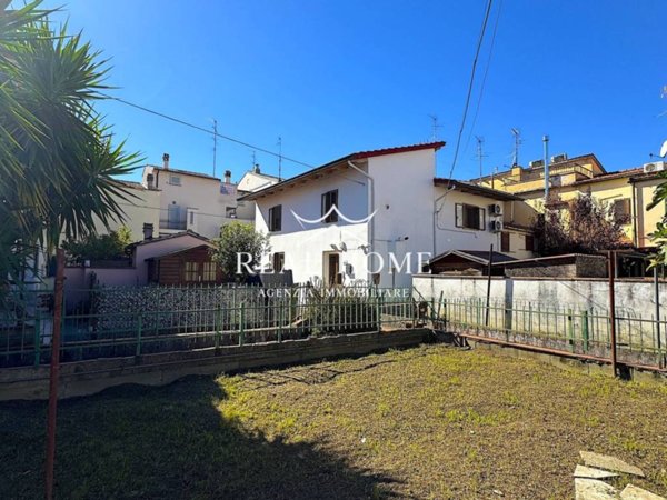 casa indipendente in vendita a Prato in zona Galciana