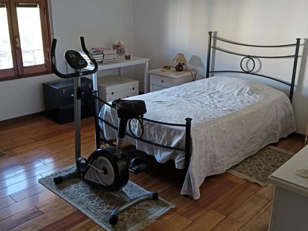 casa indipendente in vendita a Prato in zona Le Badie