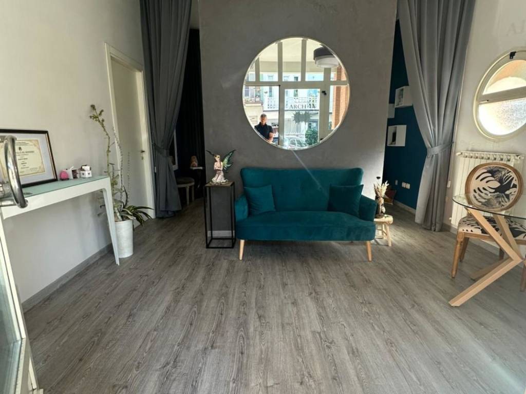 ufficio in vendita a Prato