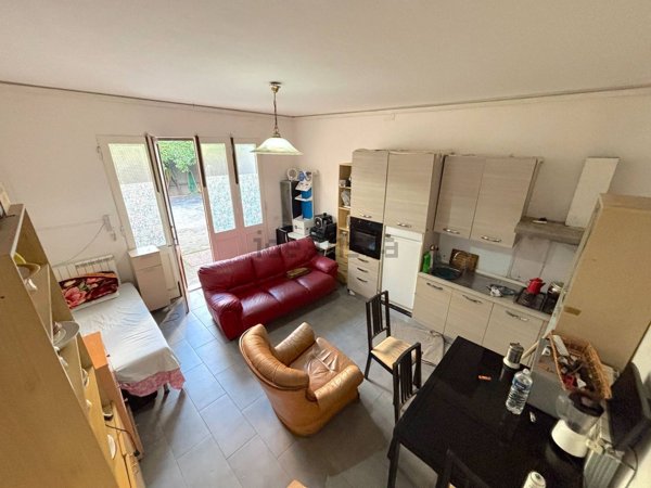 casa indipendente in vendita a Prato