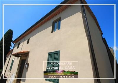 casa indipendente in vendita a Prato in zona Casale