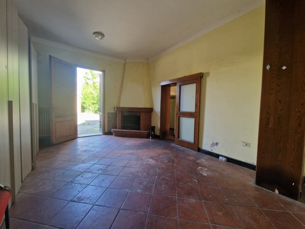 casa indipendente in vendita a Prato