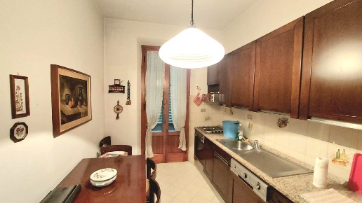 casa indipendente in vendita a Prato