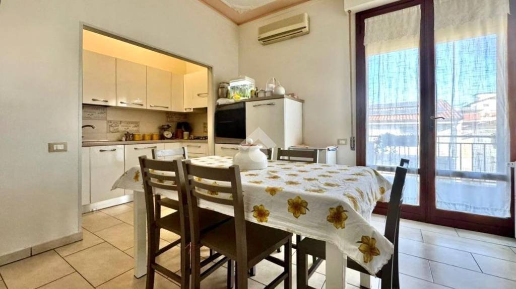 appartamento in vendita a Prato in zona Galciana