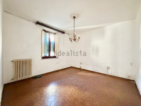 casa indipendente in vendita a Prato