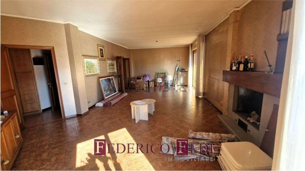 appartamento in vendita a Prato in zona Santa Lucia