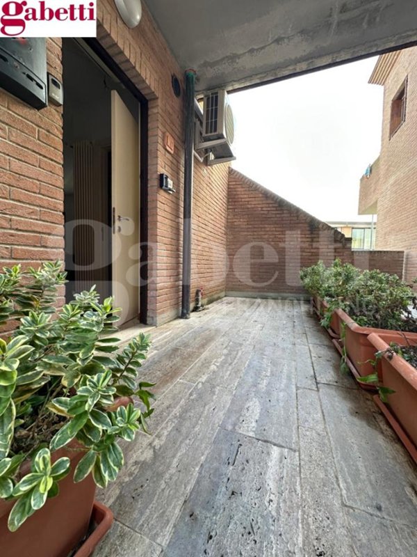 appartamento in vendita a Prato in zona Castelnuovo