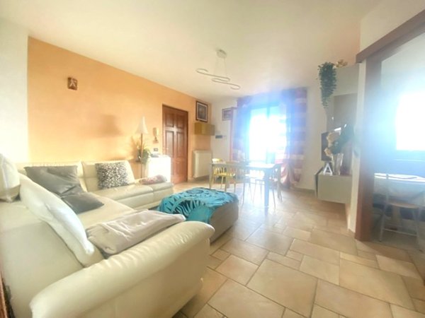 appartamento in vendita a Prato in zona Castelnuovo