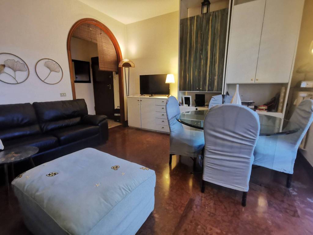 appartamento in vendita a Prato in zona San Martino