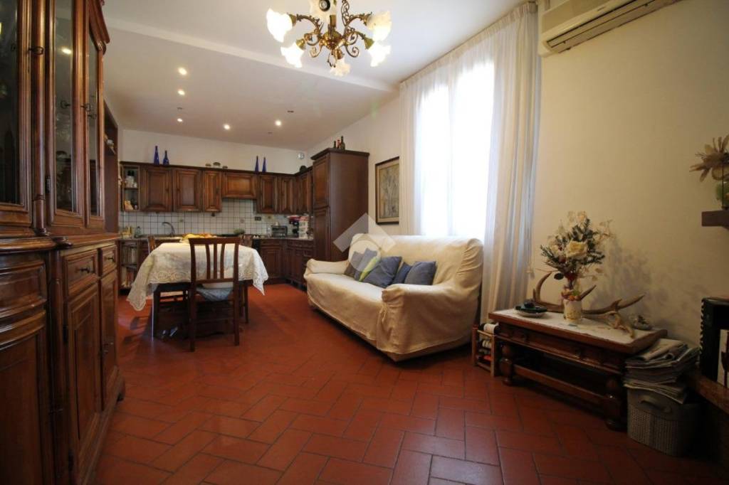 appartamento in vendita a Prato in zona Cafaggio