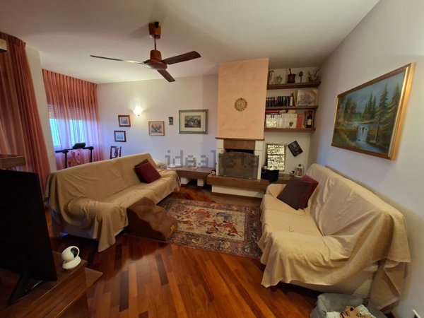 appartamento in vendita a Prato in zona Santa Lucia