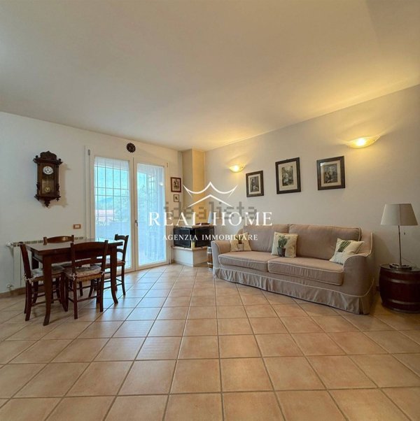 appartamento in vendita a Prato in zona Galciana