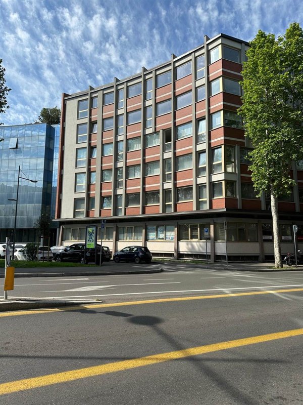 ufficio in vendita a Prato