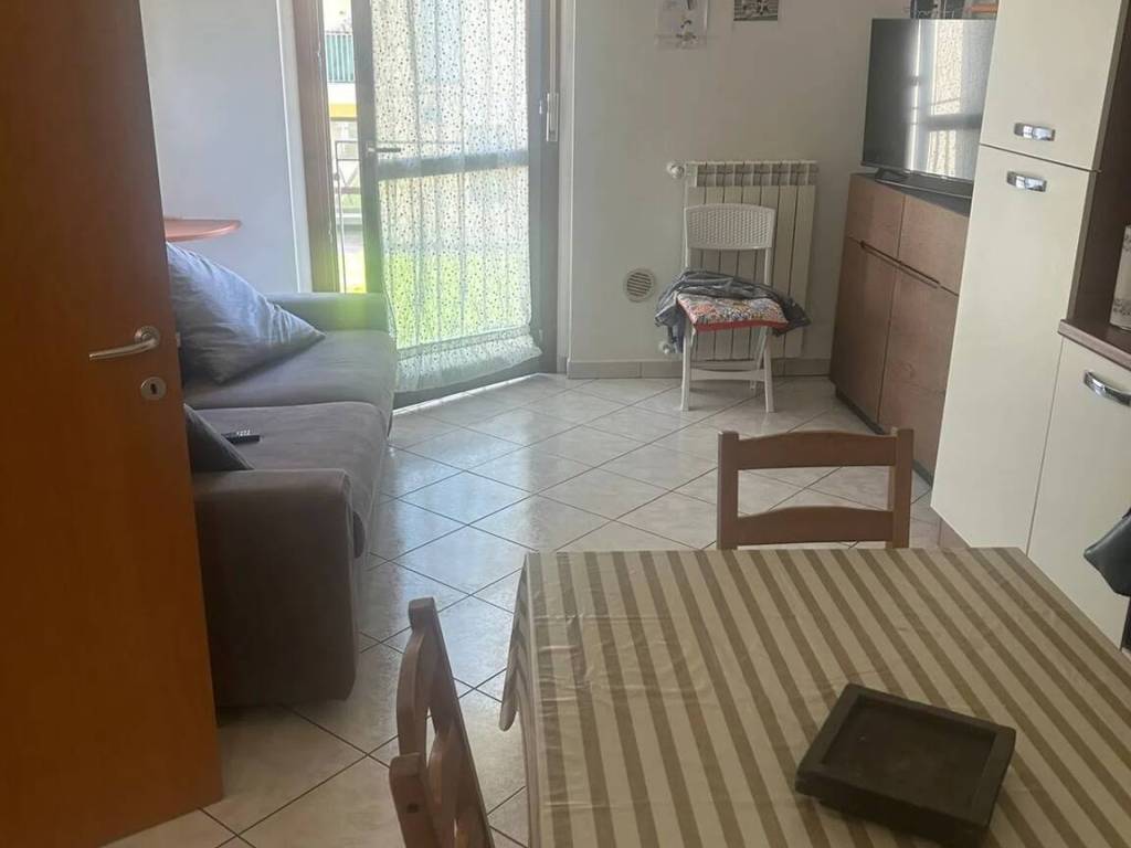 appartamento in vendita a Prato in zona Grignano