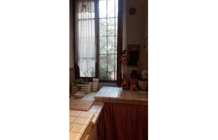 casa indipendente in vendita a Prato