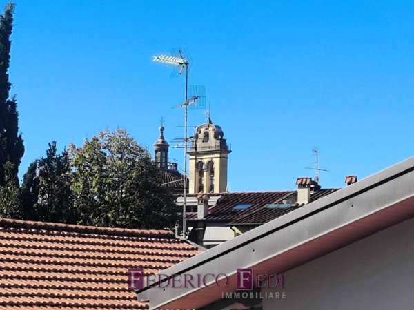 casa indipendente in vendita a Prato