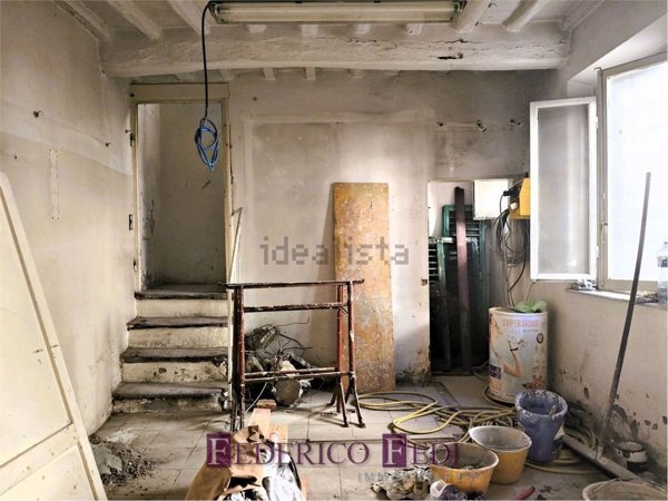 casa indipendente in vendita a Prato