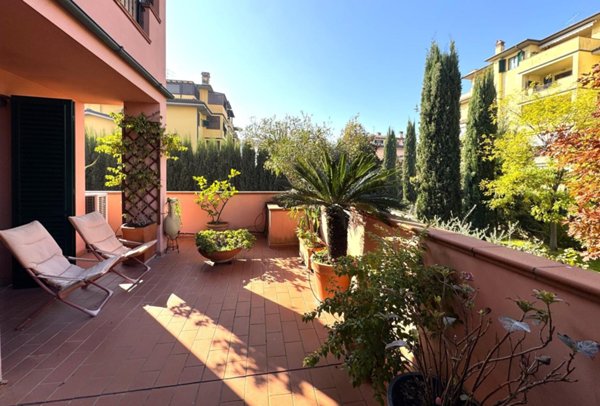 appartamento in vendita a Prato in zona Sant'Ippolito