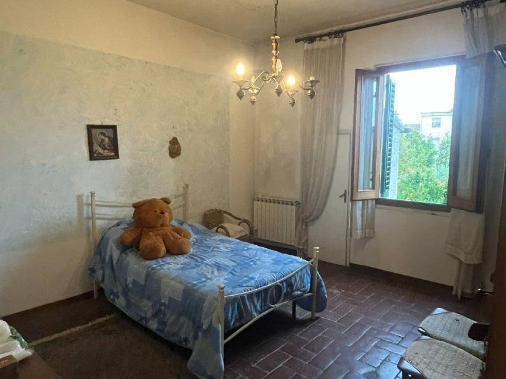 casa indipendente in vendita a Prato in zona Iolo