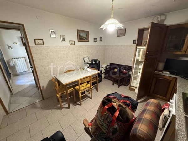 casa indipendente in vendita a Prato in zona Cafaggio
