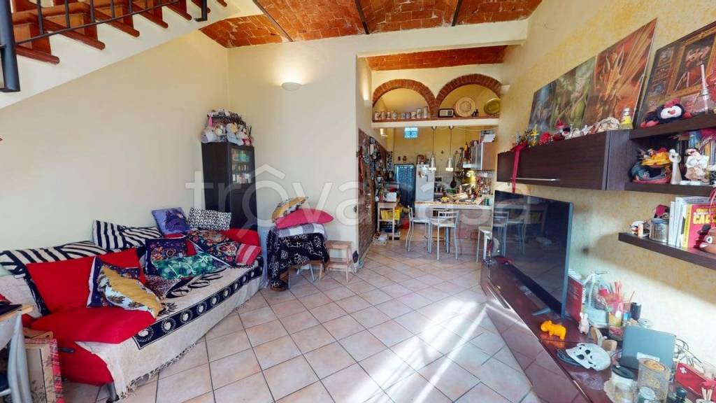 casa indipendente in vendita a Prato in zona Galciana