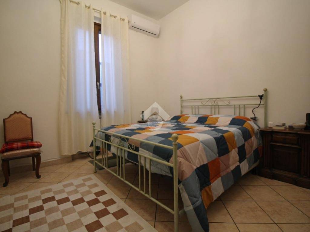 casa indipendente in vendita a Prato in zona Grignano