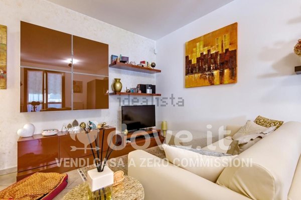 appartamento in vendita a Prato in zona Tavola
