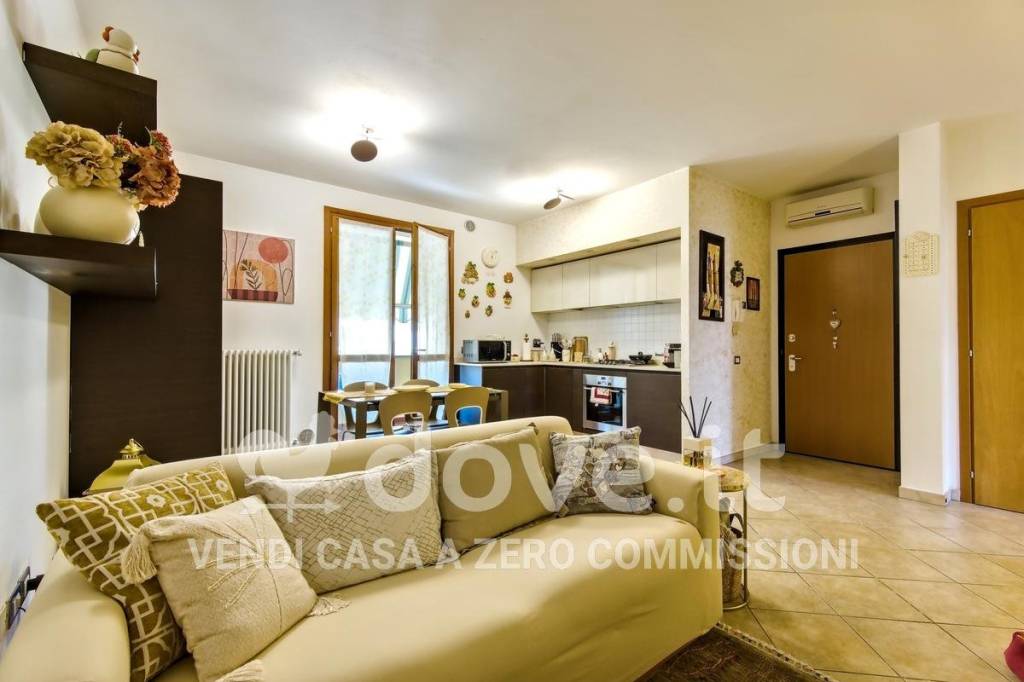 appartamento in vendita a Prato in zona Tavola