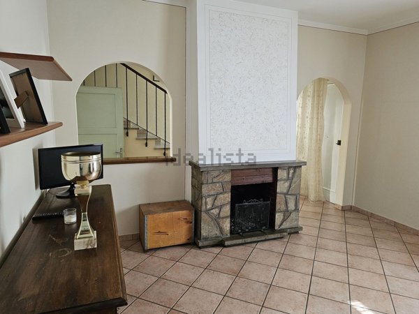 casa indipendente in vendita a Prato