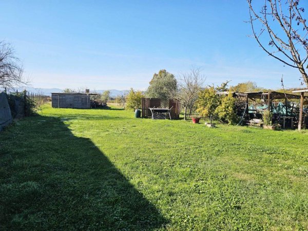 terreno agricolo in vendita a Prato in zona Castelnuovo