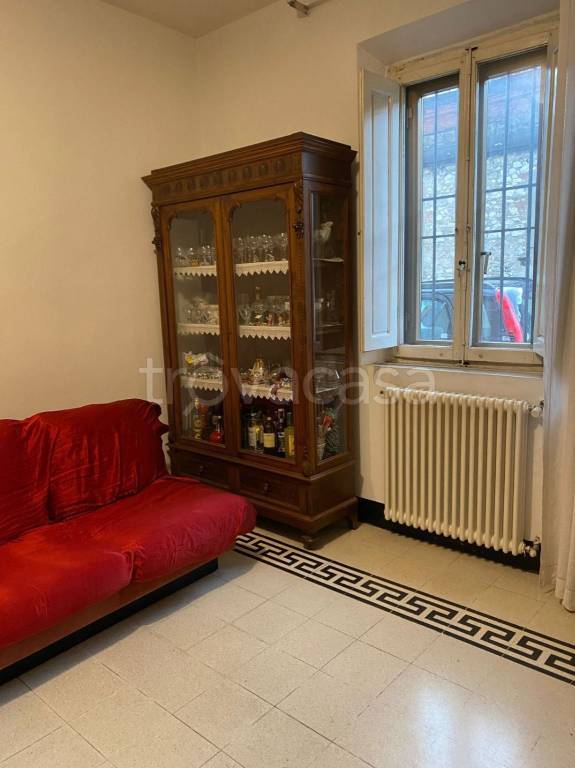 casa indipendente in vendita a Prato