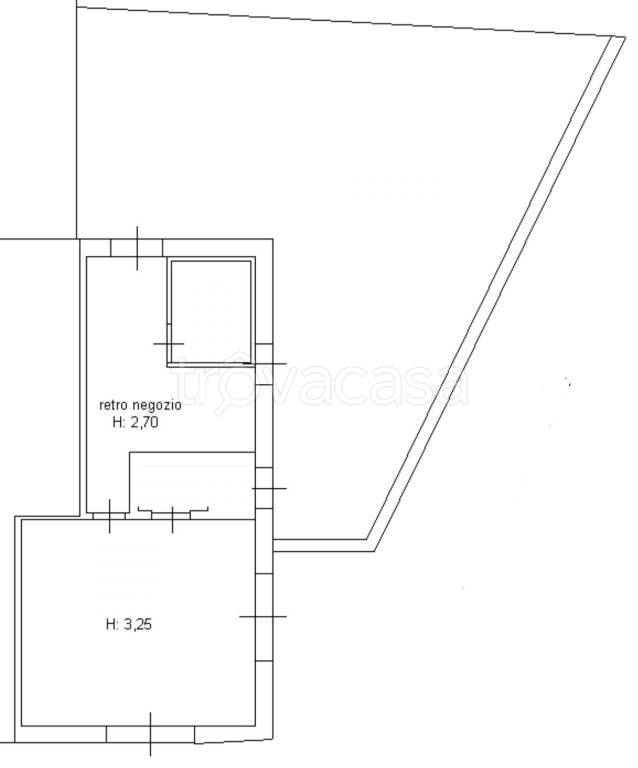 negozio in vendita a Prato in zona Iolo