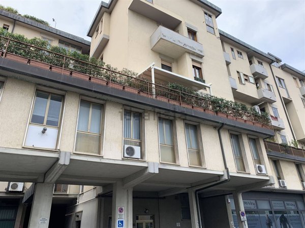 ufficio in vendita a Prato