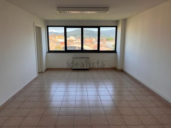 ufficio in vendita a Prato