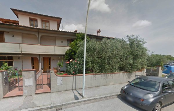 appartamento in vendita a Prato in zona Tavola