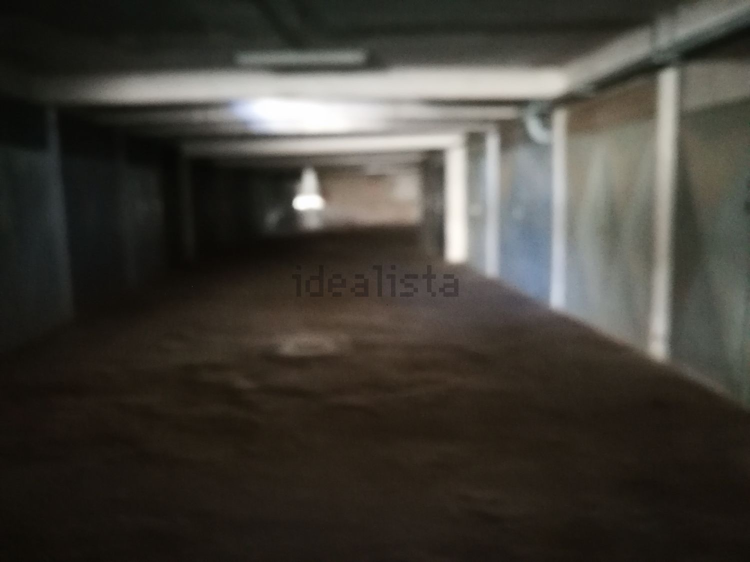 locale di sgombero in vendita a Prato