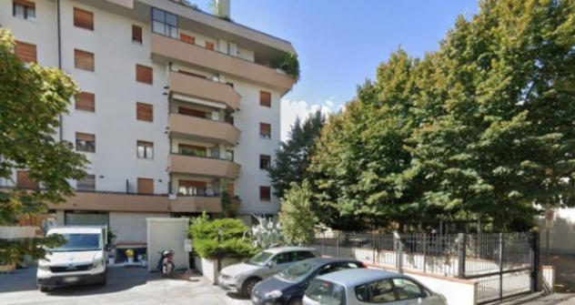 pentavano in vendita a Prato