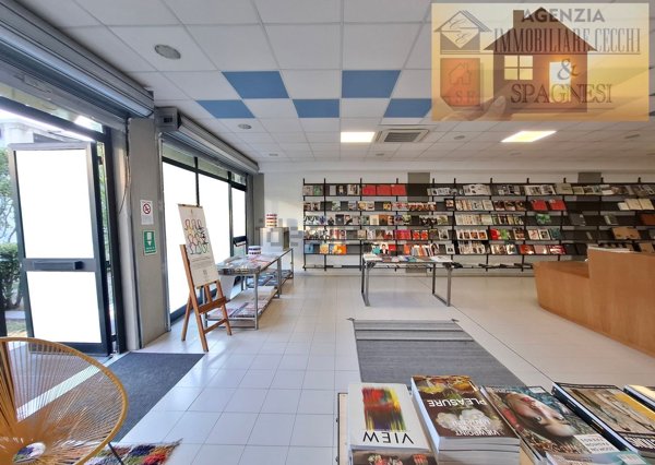 ufficio in vendita a Prato in zona Fontanelle