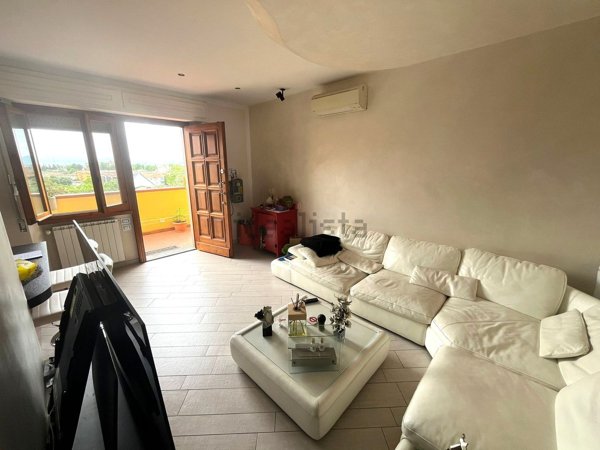 appartamento in vendita a Prato in zona La Querce