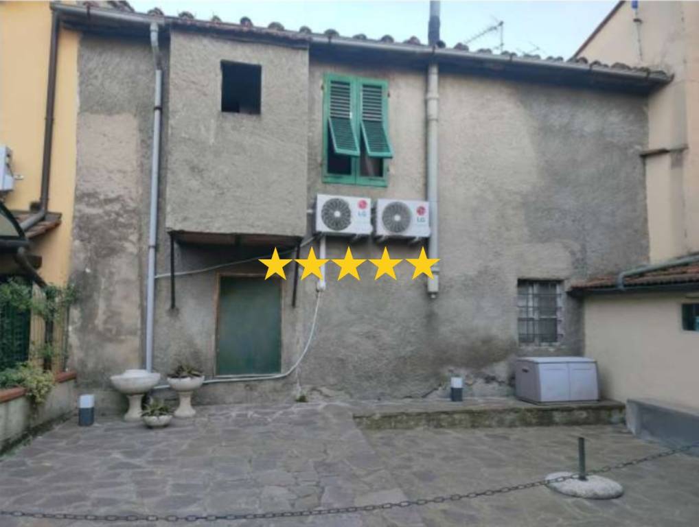 appartamento in vendita a Prato in zona Paperino