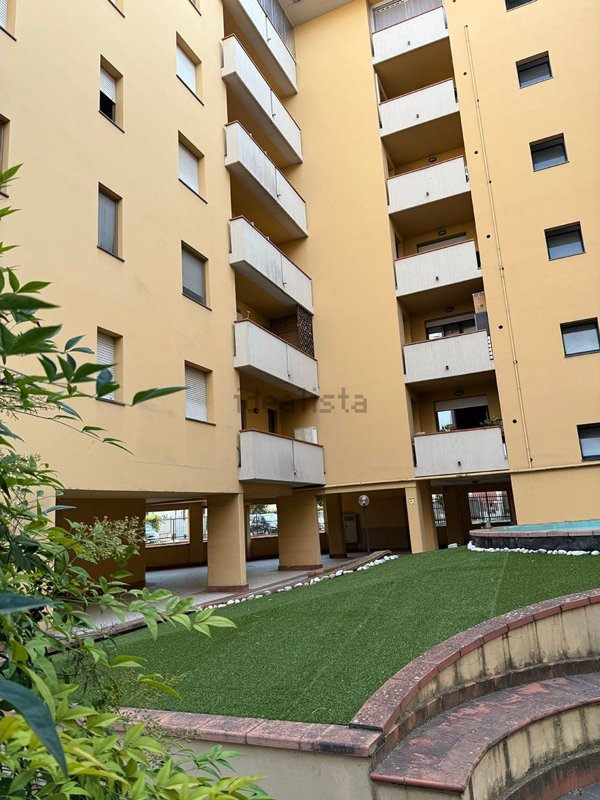 appartamento in vendita a Prato in zona Le Badie