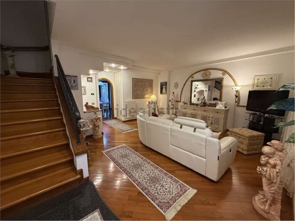 casa indipendente in vendita a Prato in zona Galceti