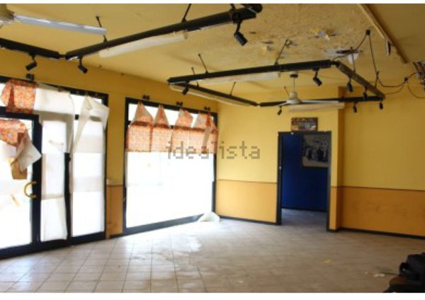 negozio in vendita a Prato