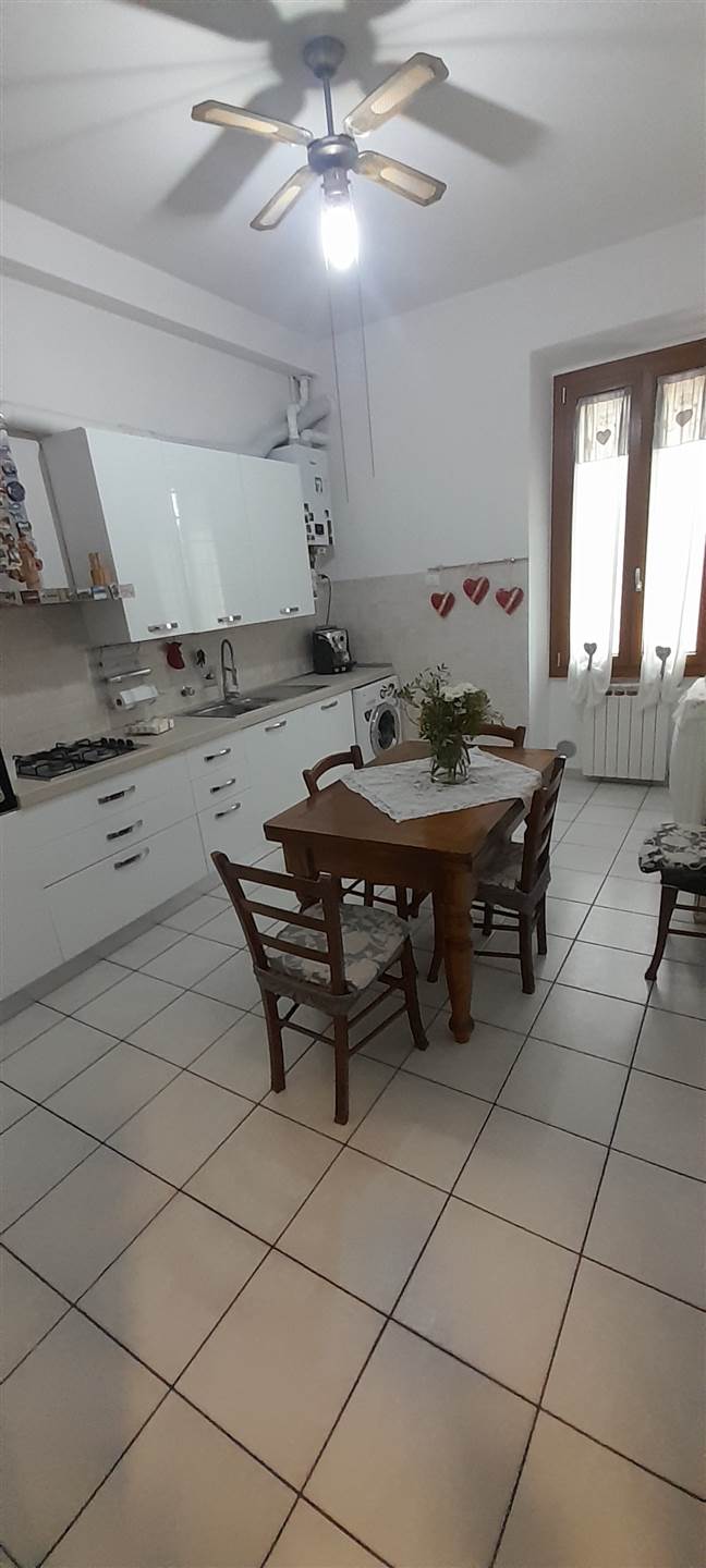 appartamento in vendita a Prato in zona Fontanelle