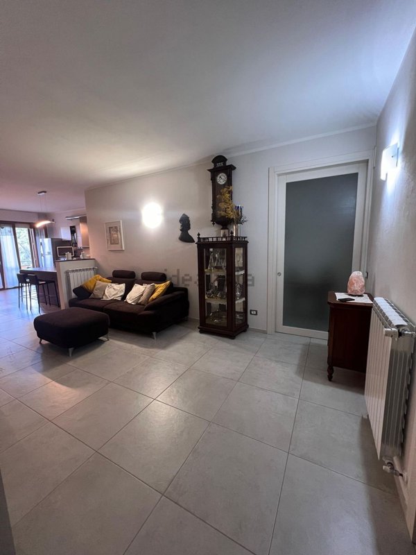 appartamento in vendita a Prato in zona Santa Gonda