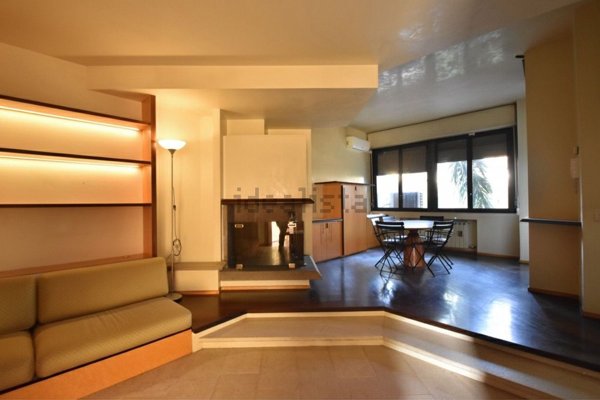 casa indipendente in vendita a Prato in zona Cafaggio