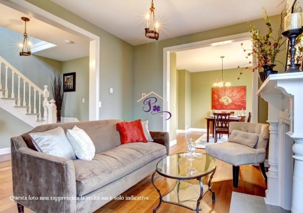 casa indipendente in vendita a Prato in zona Paperino